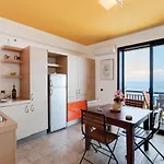 Guesthost - Panoramic Seaview 아파트
