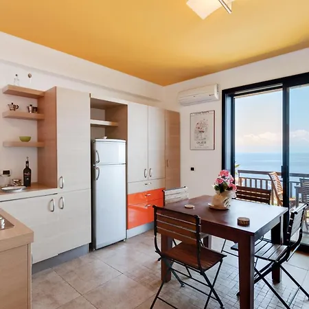 Panoramic Seaview Apartment
